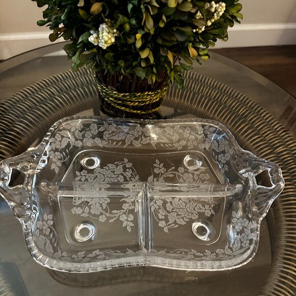 1930's New Martinsville 12" Floral Leaf Cut Glass 3 Compartment Vegetable Tray - Picture 3 of 7